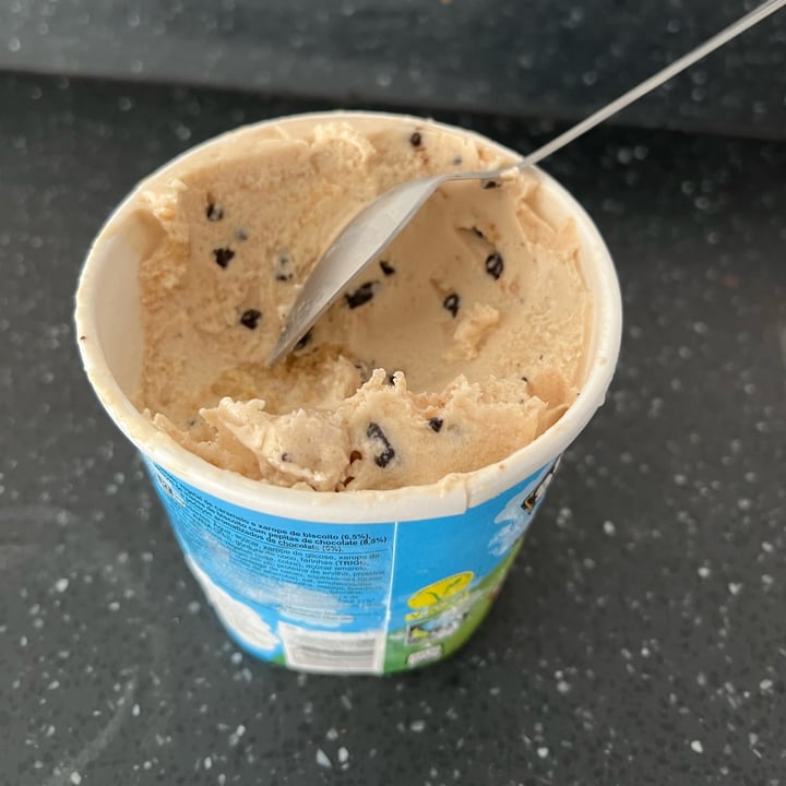 photo of Ben & Jerry's Cookies On Cookie Dough Non-Dairy Ice Cream shared by @gingerbreadrhea on  25 May 2025 - review