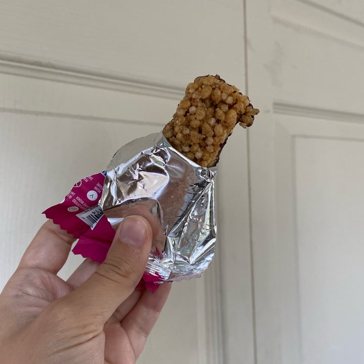 photo of Simply Protein Strawberry Chocolate Dipped Snack Bar shared by @veggie-meg on  07 Sep 2023 - review
