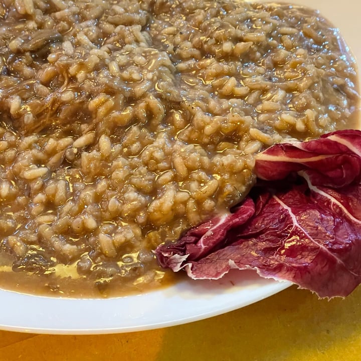 photo of Il Vegano - Firenze risotto ai funghi e radicchio shared by @clxolao on  15 Jul 2025 - review