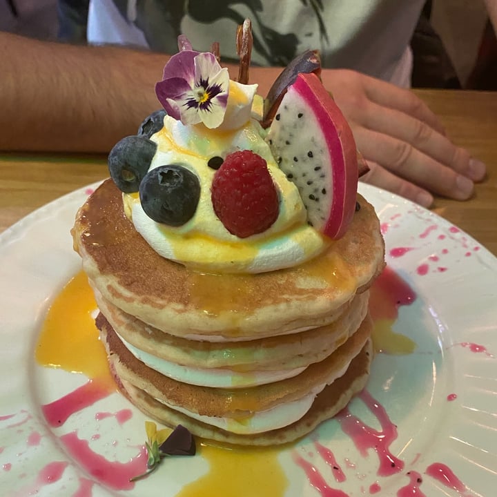 photo of Frutas Prohibidas pancakes de alicia shared by @quinn06 on  14 Oct 2024 - review