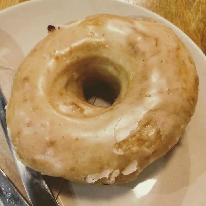 photo of Delish Vegan Doughnuts donut clásico shared by @troosti on  21 Apr 2024 - review