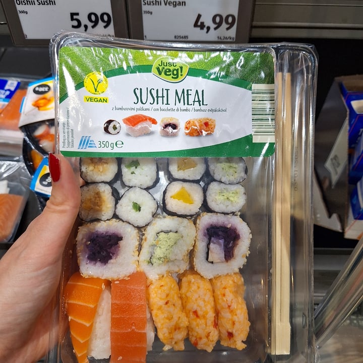 photo of Just Veg! (ALDI Italy) Sushi-Box shared by @violaveg on  05 Jan 2024 - review
