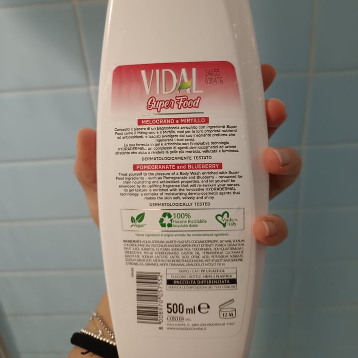 photo of Vidal bagnoschiuma super food shared by @fede02 on  11 Jul 2024 - review