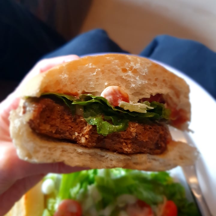 photo of Plant Kitchen (M&S) Steak Burgers shared by @gembean on  24 Aug 2024 - review