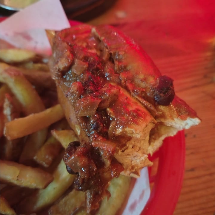 photo of The Glad Cafe C.I.C Chilli Dog shared by @jabmouth on  05 Aug 2025 - review
