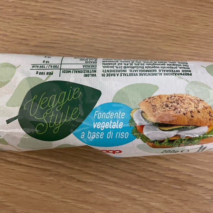 photo of Coop Fondente Vegetale veggie style shared by @pasq on  03 Oct 2023 - review