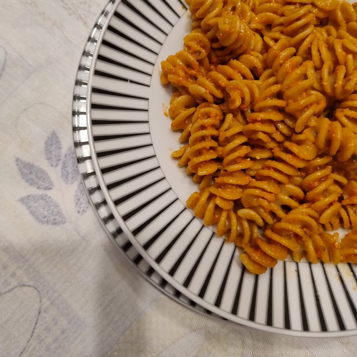 photo of Vemondo pesto vegano rosso shared by @sofia-lanzoni on  19 Mar 2025 - review