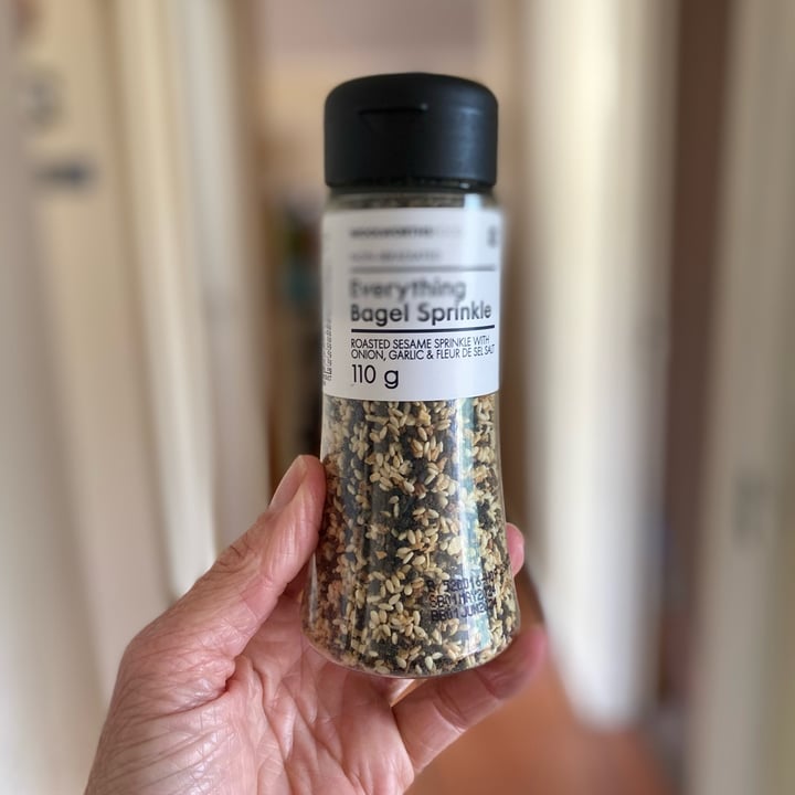 photo of Woolworths Food everything bagel sprinkle shared by @marcytheresa on  25 Aug 2023 - review