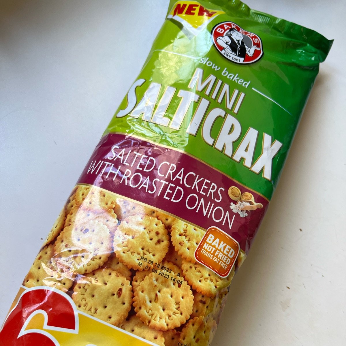 Mini Salticrax (roasted onion) from Bakers - Vegan Product Reviews ...
