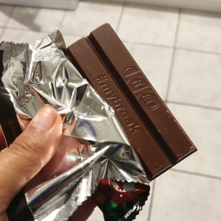 photo of Kitkat Kit Kat Vegan shared by @esha16 on  16 Nov 2023 - review