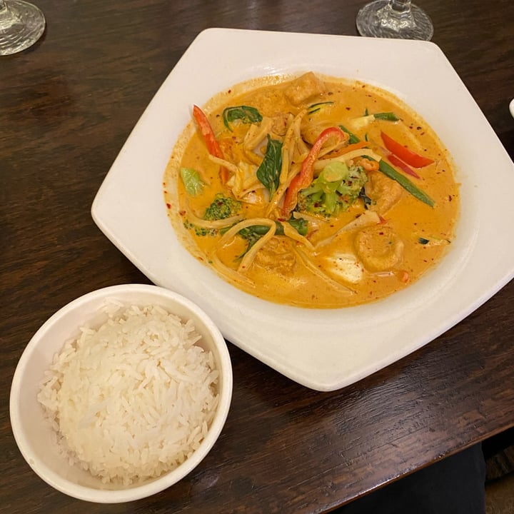 photo of Thai Basil Restaurant Thai Red Curry shared by @jimmyfire on  21 Sep 2023 - review