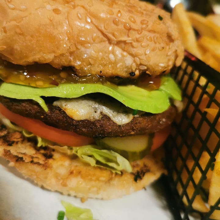 photo of Cargo Vegan Burger shared by @vickysveganry on  25 Feb 2024 - review