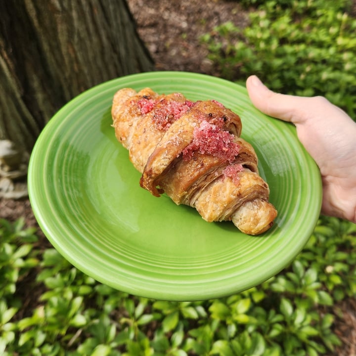 photo of The LaFayette Place Lemon Raspberry Croissant shared by @rosieb33 on  04 May 2024 - review
