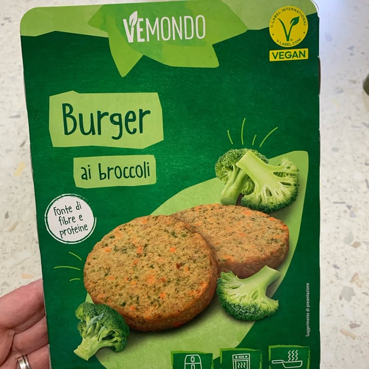 photo of Vemondo Burger Ai Broccoli shared by @coloratantonella on  10 May 2024 - review