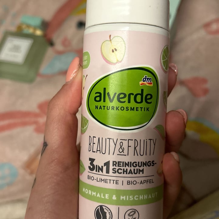 photo of Alverde Naturkosmetik Beauty&fruity Mizellenwasser shared by @millina03 on  04 Apr 2024 - review