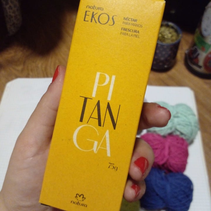 photo of Natura Ekos Pitanga Crema para manos  shared by @julijameson on  22 Dec 2024 - review