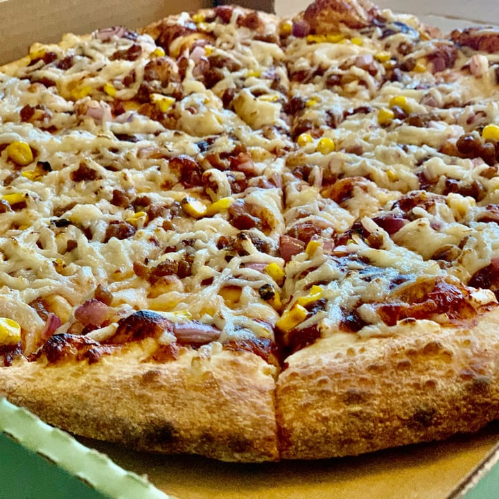 photo of Panago Pizza Plant-based Beyond Summer BBQ shared by @veganvanman on  23 Apr 2024 - review