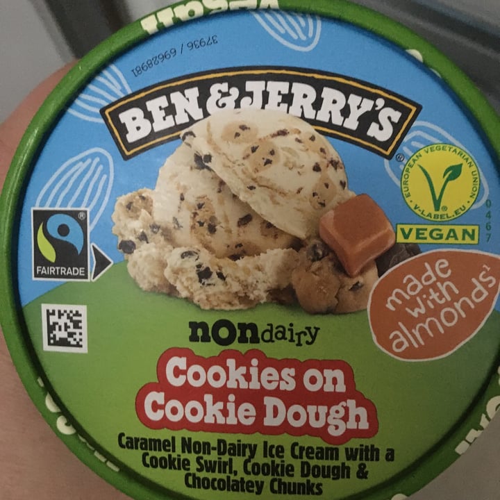 photo of Ben & Jerry's cookies on cookie dought shared by @creadin21 on  13 Jan 2024 - review