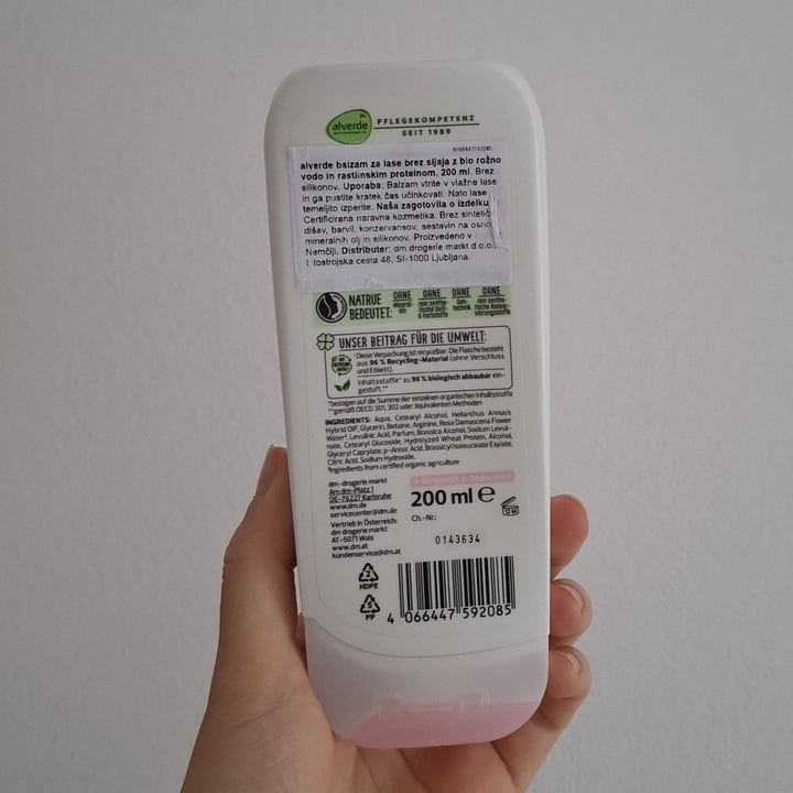 photo of Alverde Naturkosmetik Glanz Spülung Bio Rohrzucker shared by @emmabean on  24 Jun 2025 - review