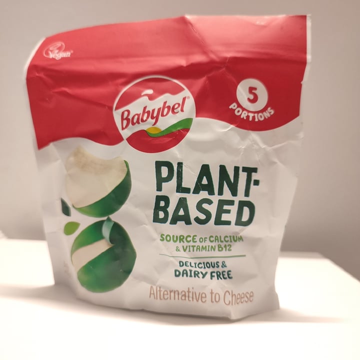 photo of Babybel Plant-Based Plant-Based Alternative (Original) shared by @veggievallde on  07 Sep 2023 - review