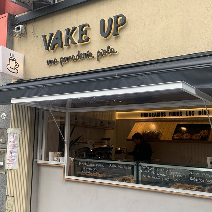 photo of Vake Up Medialuna shared by @camilah on  16 Oct 2024 - review