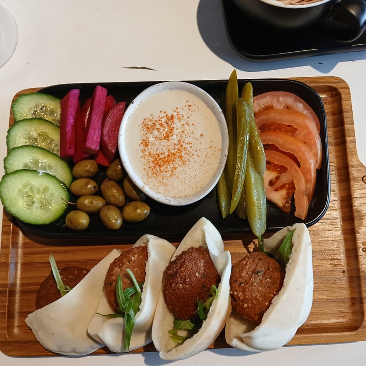photo of Cedar Bakery | Watergardens Falafel (4pcs) shared by @ali-ve-gan on  10 Jun 2025 - review