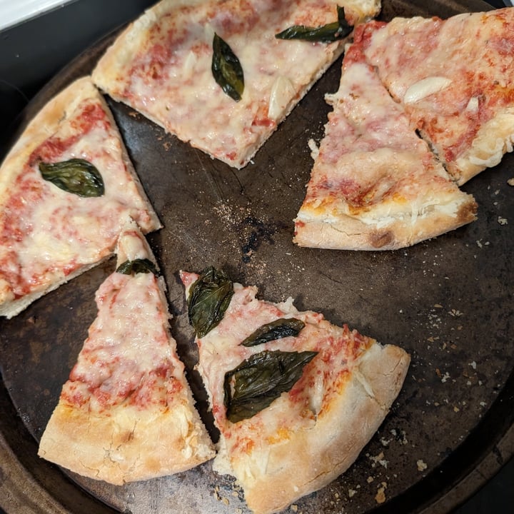 photo of Blackbird Foods Pizza Margherita shared by @kttheveganvixen on  06 Jan 2024 - review