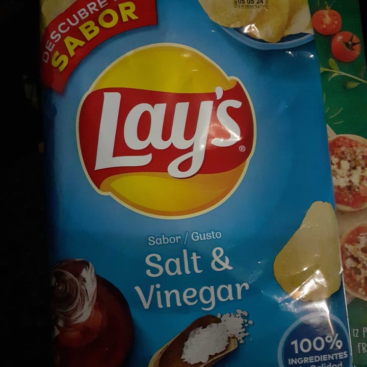 photo of Lay's chips sel et vinaigre shared by @lidialay on  19 Jan 2024 - review