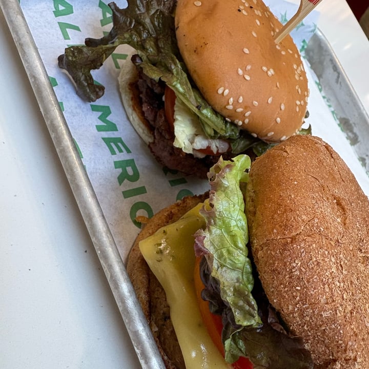 photo of Next Level Burger San Francisco American ChzBurger shared by @veghui on  10 Oct 2025 - review
