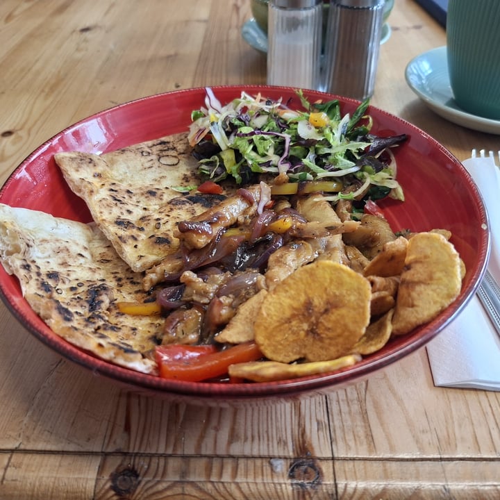 photo of CocoBean Cornwall Cafe No chickn strips with flatbread shared by @trailrunningman on  09 Jul 2025 - review