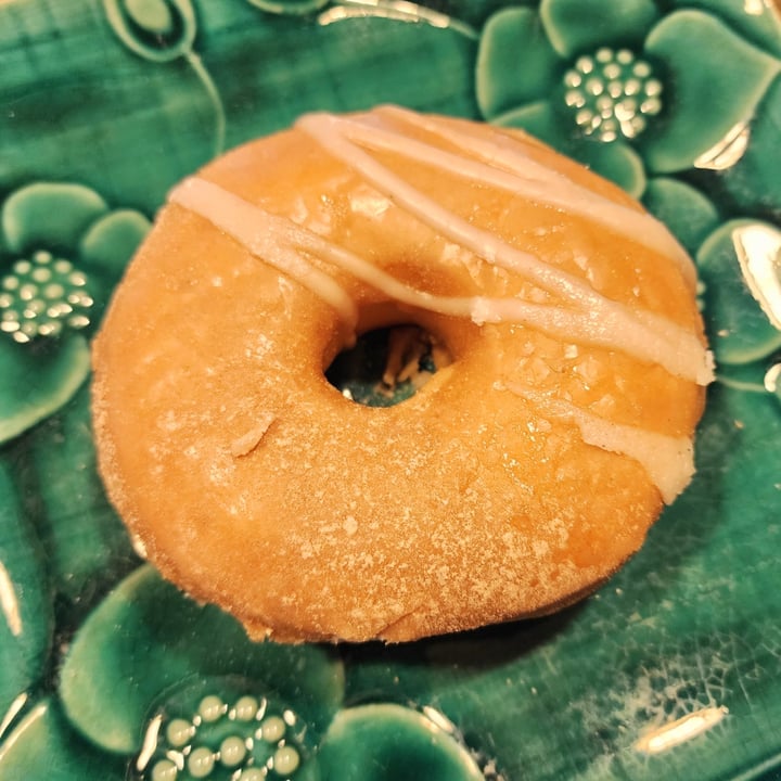 photo of Dooped Donuts chai latte donut shared by @jasminekhar on  09 Mar 2024 - review