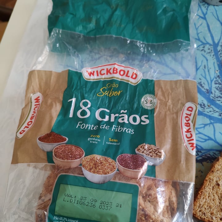 photo of Wickbold Pão De Forma 18 Grãos shared by @vanessamaiolini on  14 Jun 2024 - review