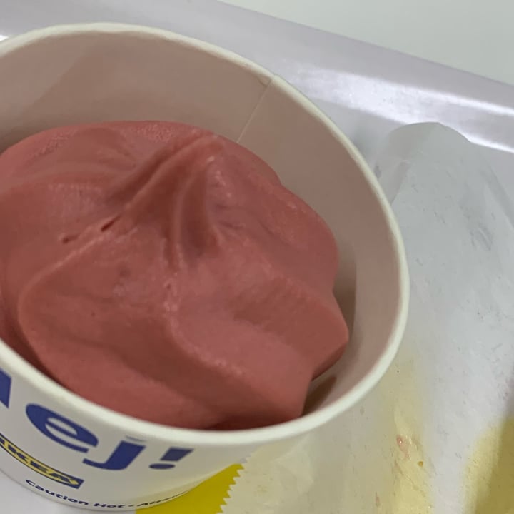 photo of IKEA Restaurant Strawberry Ice shared by @veghui on  31 Oct 2023 - review