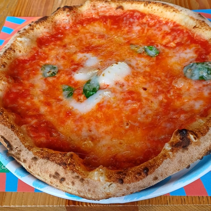 photo of Capperi che Pizza Margherita Vegan shared by @miocillo0 on  04 Feb 2024 - review