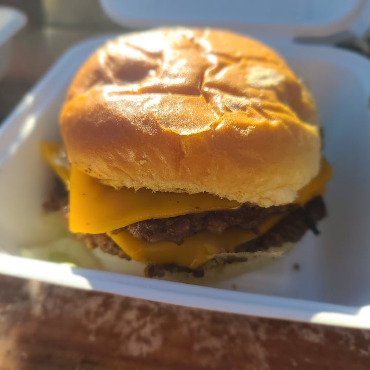 photo of Kaliburger vegan double cheeze burger shared by @mandapanda22 on  17 Jan 2024 - review
