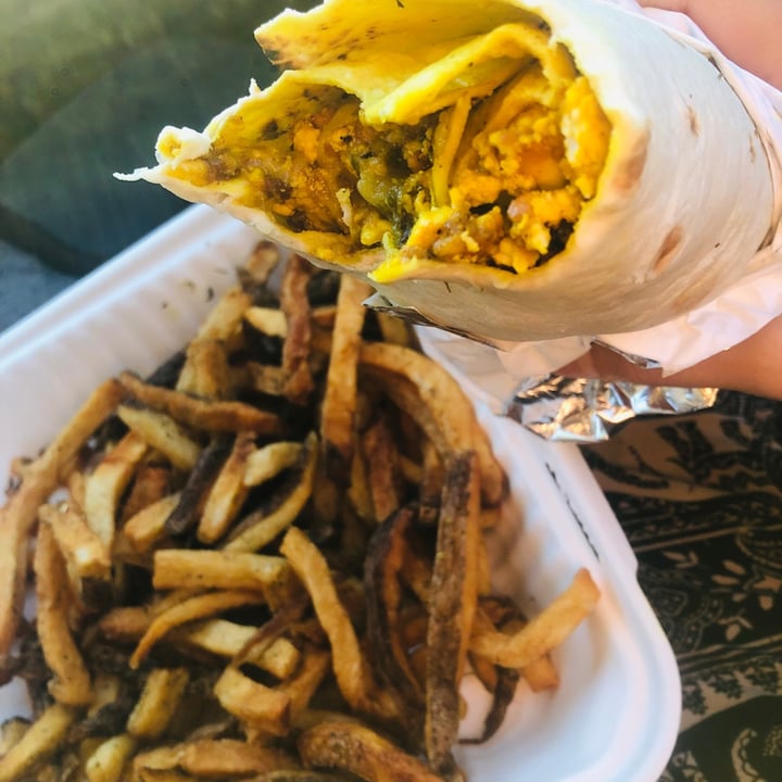 photo of Alys A La Cart Vegan Breakfast Burrito shared by @happyveganmomma on  19 Feb 2024 - review