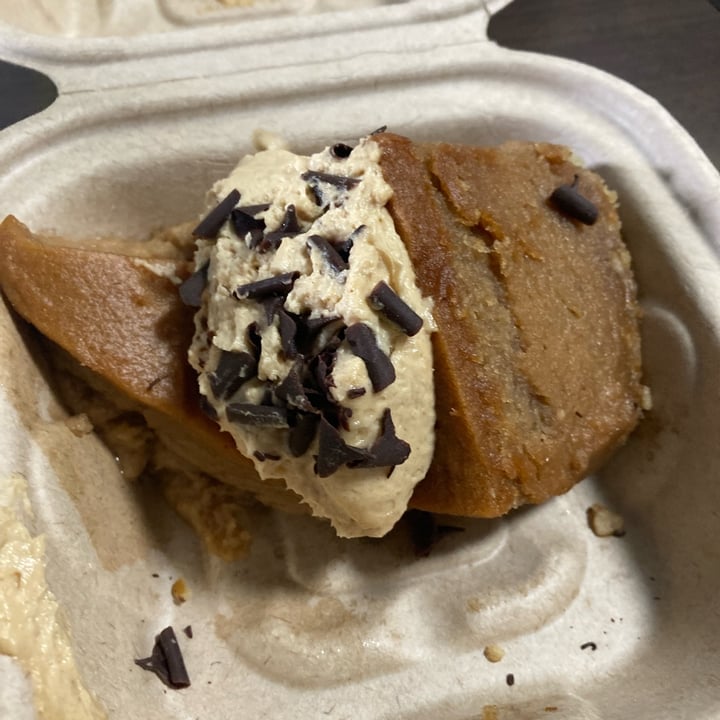 photo of The Fiction Kitchen Peanut Butter Cheesecake shared by @compassionatekisses on  02 Jul 2024 - review