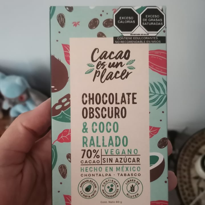 photo of Cacao es un placer Chocolate obscuro y coco rallado shared by @angelaramirez on  25 Dec 2023 - review