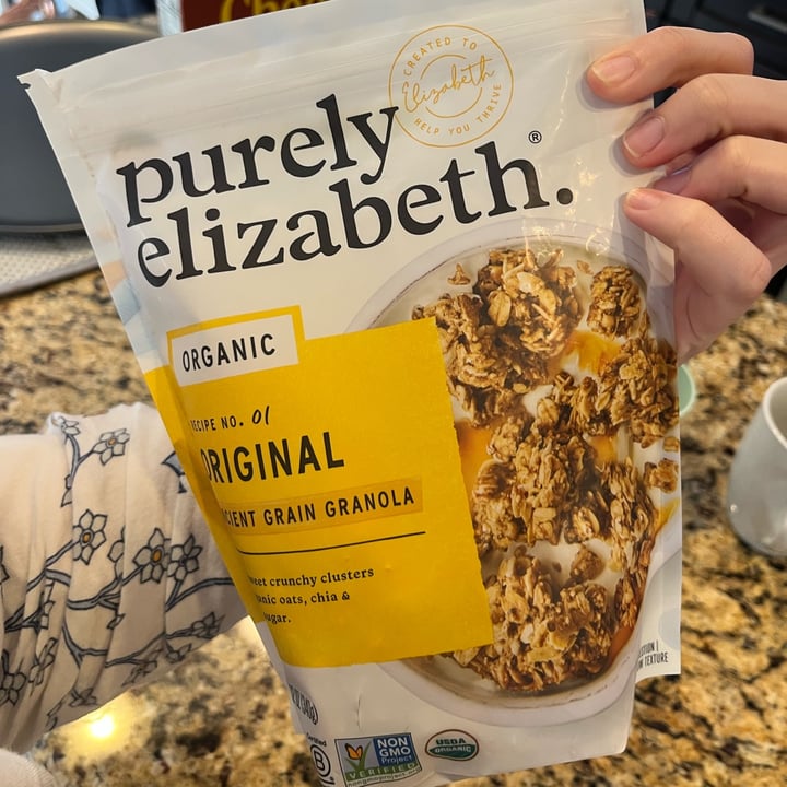 photo of Purely Elizabeth Original Ancient Grain Granola shared by @anaclara_ on  01 May 2025 - review