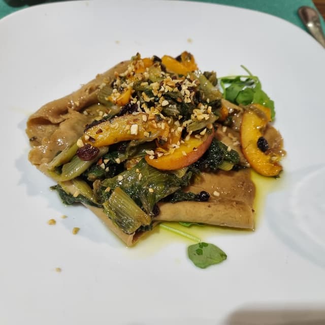 Photo of the dish “Caroaccio Di Seitan Con Scarola E Albicocche”