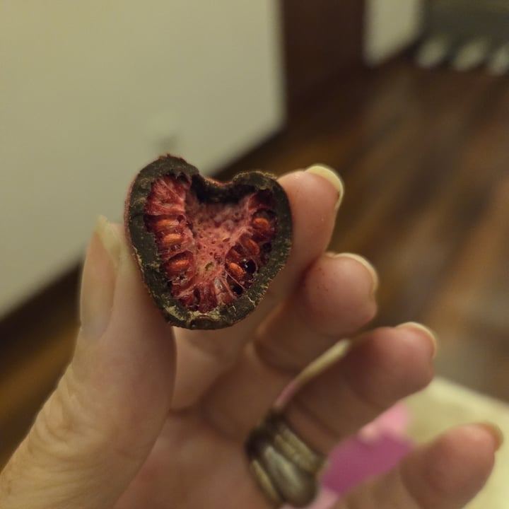 photo of Premier čokolada Lio Raspberry in Dark Chocolate shared by @stefietokee on  08 May 2025 - review
