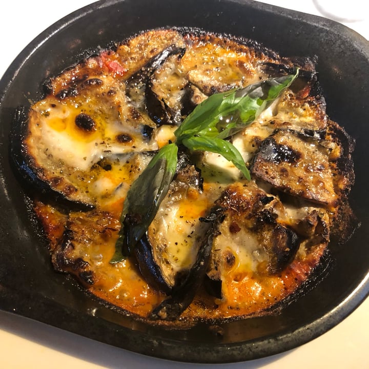 photo of Pizza Express Vegan Melanzane shared by @bessiebean on  05 Mar 2024 - review