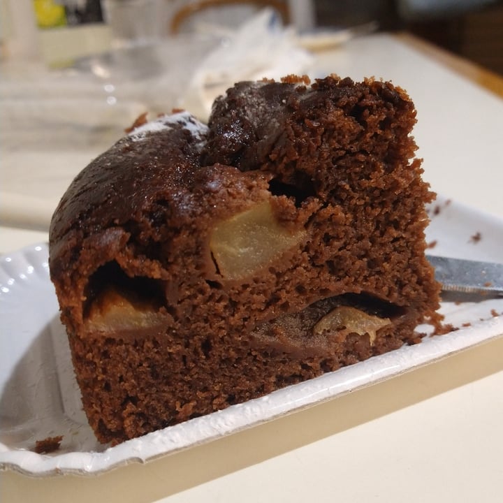 photo of Suraja Cafè Vegan Torta Pere E Cioccolato shared by @benjidetta on  01 Feb 2024 - review