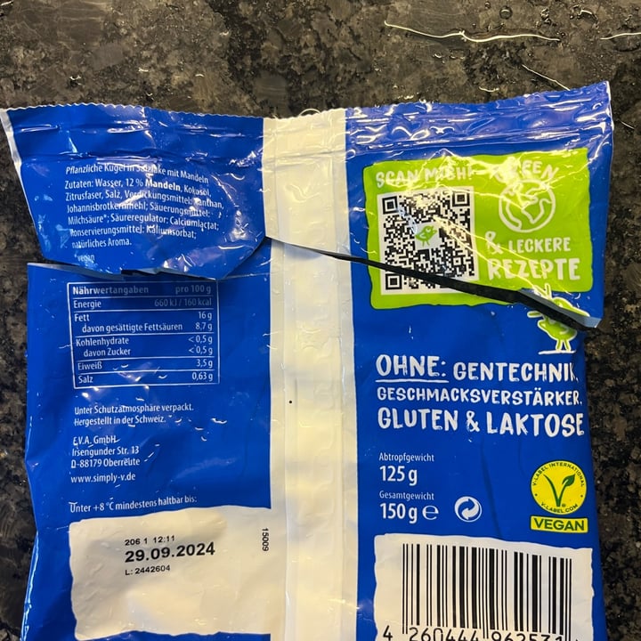 photo of Simply V mozzarella caprese genuss shared by @abao on  25 Oct 2024 - review