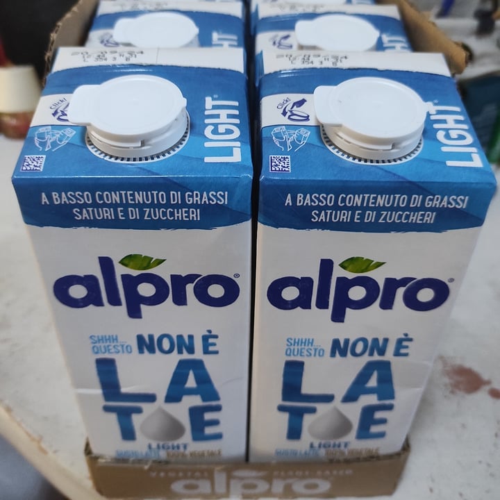 photo of Latte alpro questo non è latte shared by @daikon on  26 Mar 2024 - review