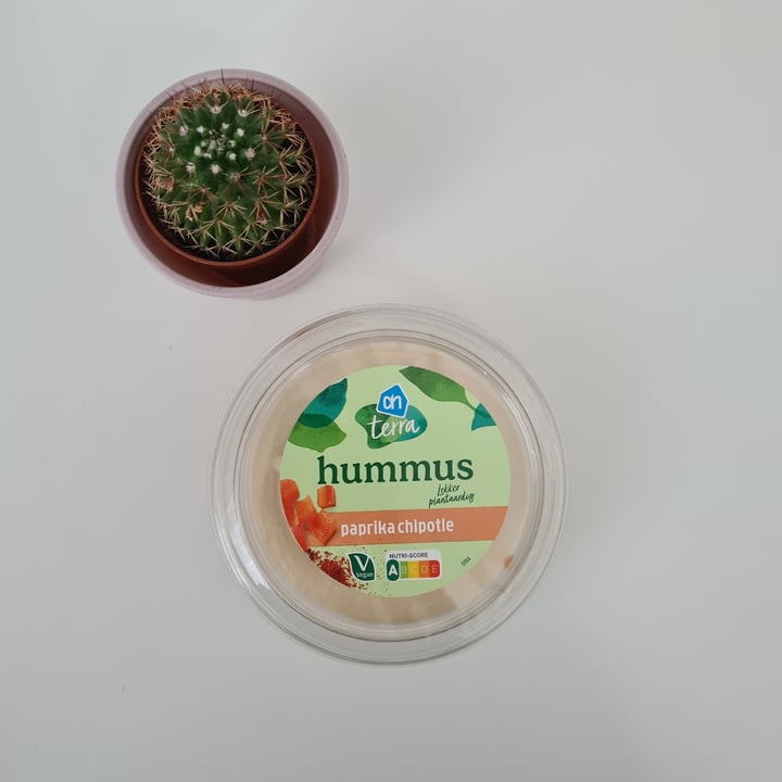 photo of Albert Heijn paprika chipotle hummus shared by @ishara- on  24 Apr 2024 - review