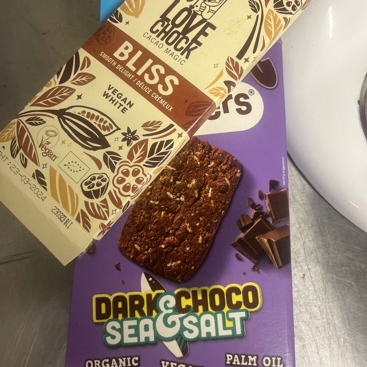 photo of Love Chock Bliss Vegan White shared by @federicaimp on  12 May 2024 - review