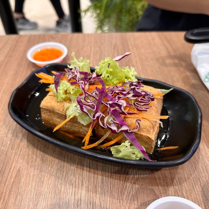 photo of Greendot AMK Hub Fried Tofu with Homemade Chili Sauce 脆皮手工辣酱豆干 shared by @dafnelately on  19 Oct 2023 - review