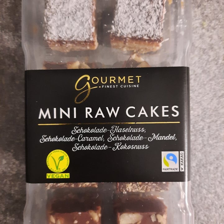 photo of Gourmet. mini raw cake shared by @giusii on  11 Mar 2024 - review
