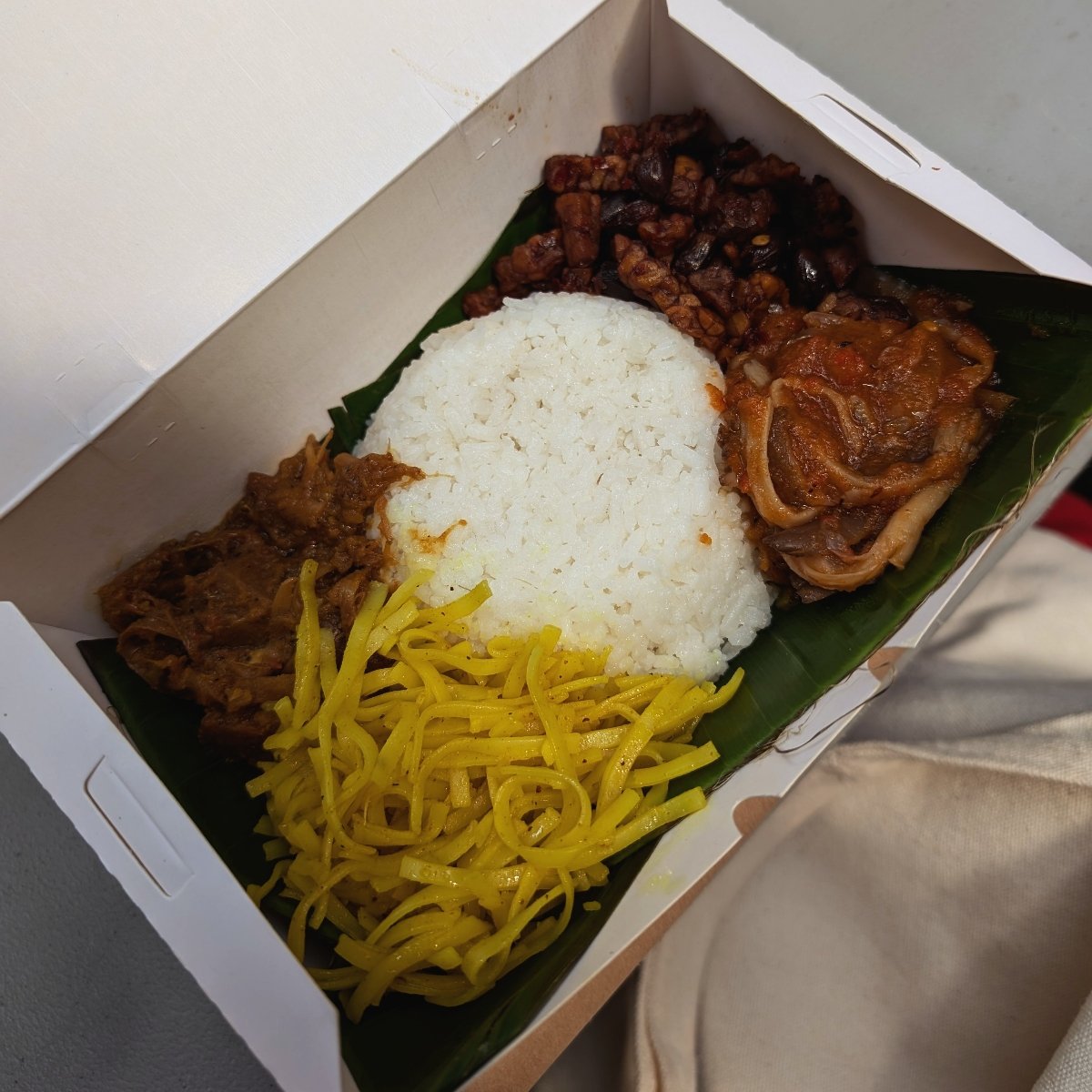 Balinese Jinggo Rice at The Black Cat Cafe - Review by @stevenneoh ...